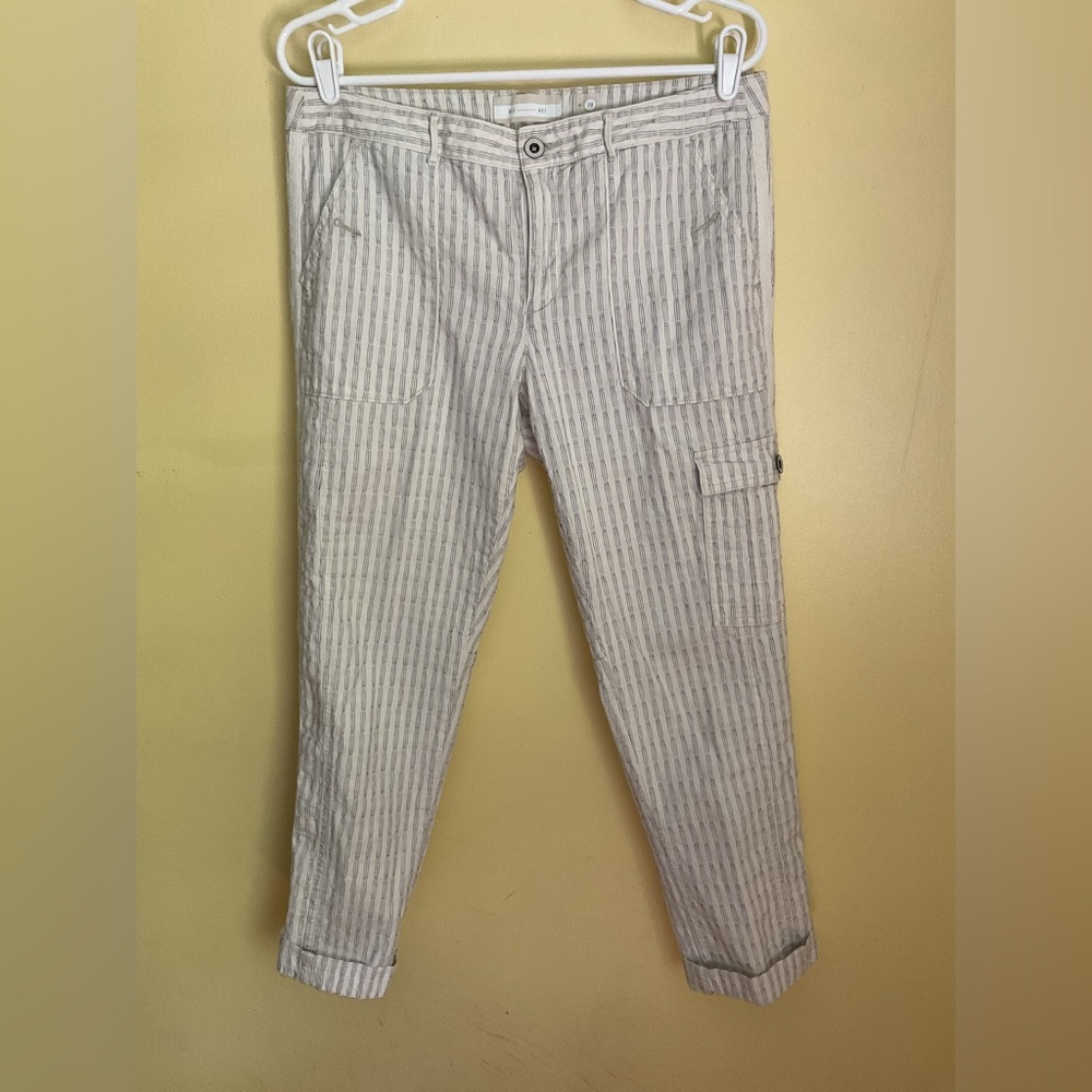 H E I…….White and Gray Straight Leg Pants with Stripes